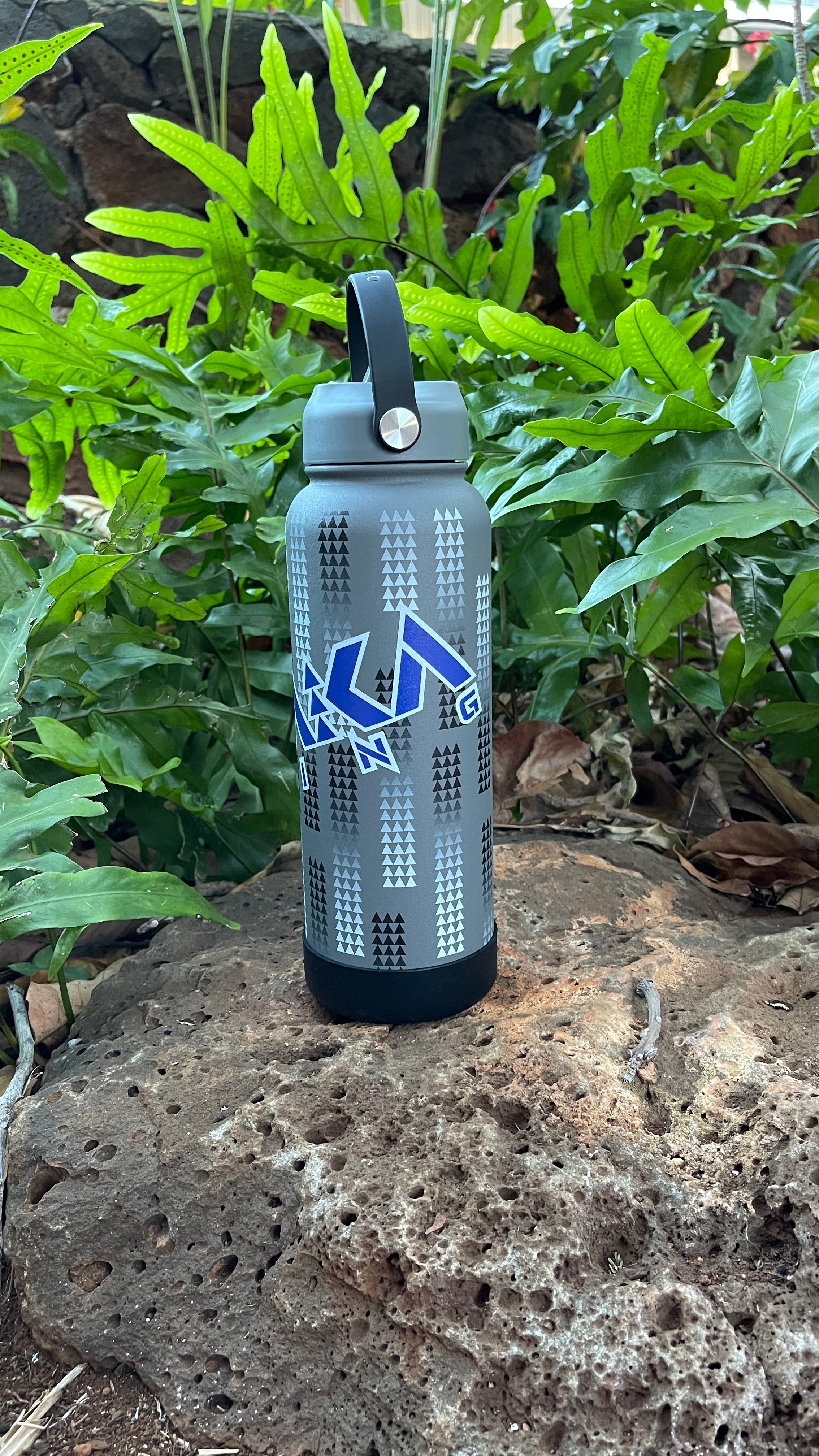 40oz Kanaka Rising Printed Flask Grey / Royal Blue